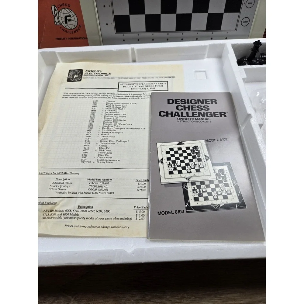 Vintage FIDELITY Electronic Chess Computer DESIGNER 2000 Franco Rocco USA Made